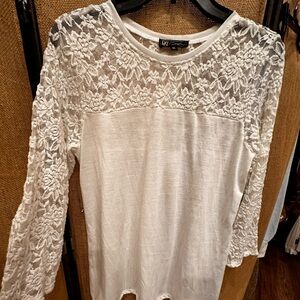 DG2 by Diane Gilman:  White cotton long sleeve top with lace on top and sleeves.